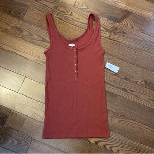 NWT! Old Navy slim fit Henley tank top